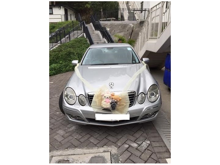 E 230 BENZ 豪華花車出租/婚紗外影租車(價錢特平)