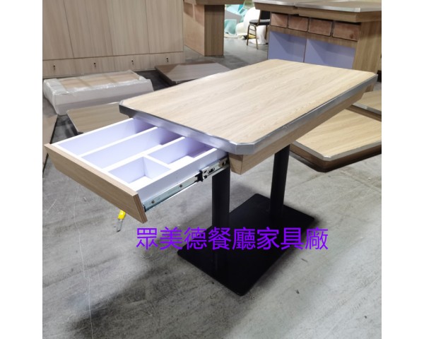 香港訂造各種餐檯,防火膠板可以選擇唔同顏色,深圳工廠有部份樣板看,尺寸可以改